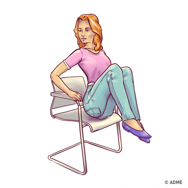 6 упражнений для плоского живота, которые можно делать прямо на стуле