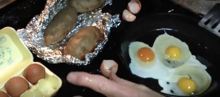 Как определить яйца, которые снесла здоровая курица?